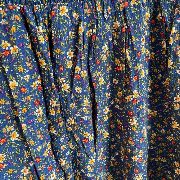 Matching Floral Short Set (Shirt & Short) - Picture 12 of 12